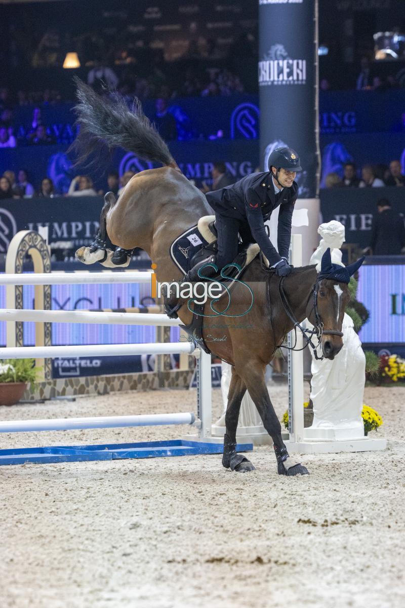 Calabro Andrea (ITA) riding Cornnan_Verona_20241109_SS358242.jpg